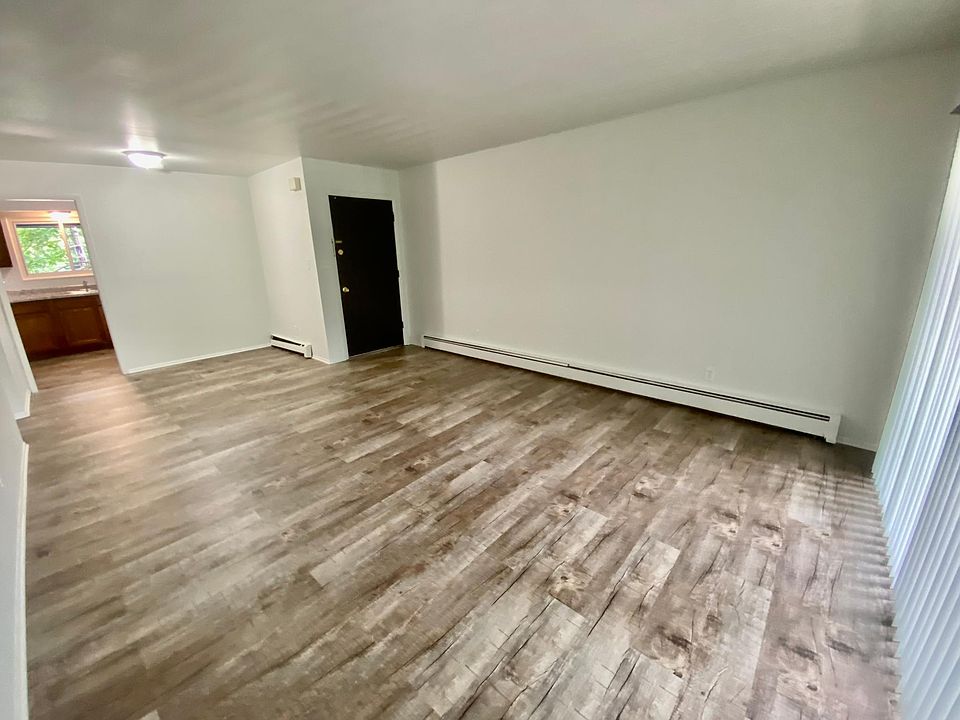 1st image of 1124 W Michigan Ave #36