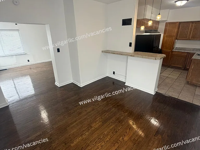 600 W 46th Ave — Photo 10