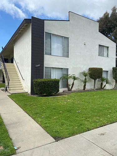 12601 Flower St Photo 1