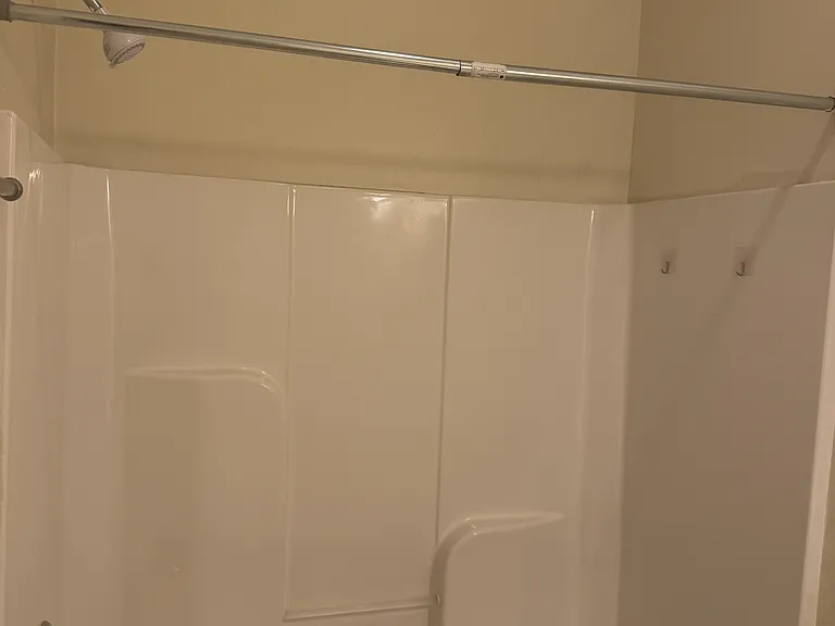 912 Oak St #1 — Photo 5