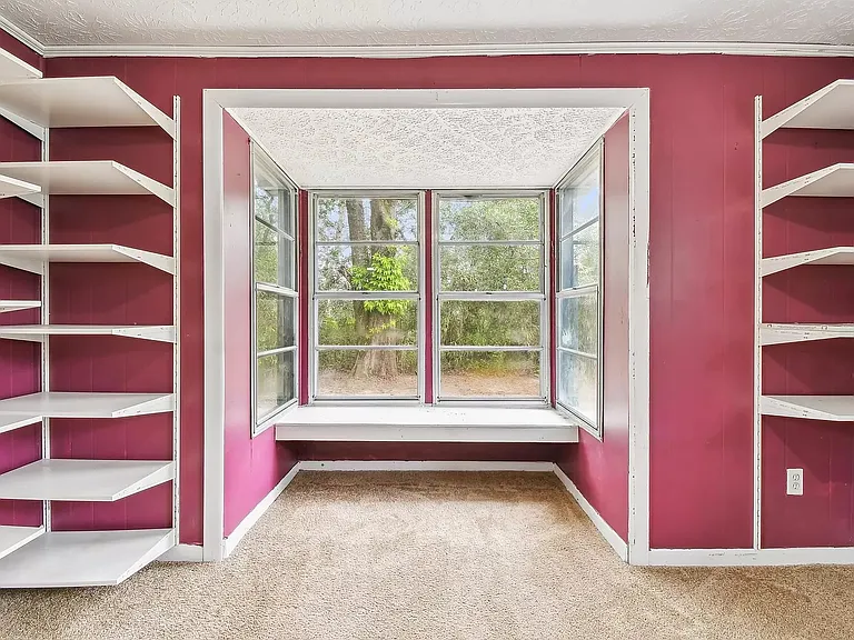 8657 Moss Haven Rd — Photo 17