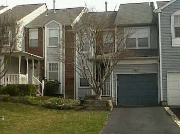 1st image of 52 Kirkwood Dr