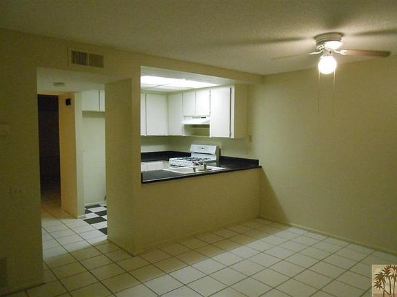2nd image of 68 Lakeview Cir
