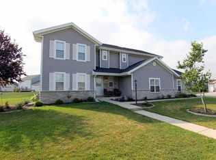 400 Coyle Pkwy, Cottage Grove, WI 53527