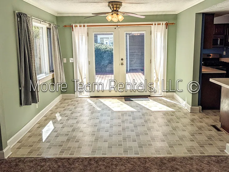 2612 Haywood Rd — Photo 12