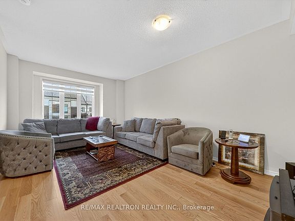 5th image of 346 Coronation Rd