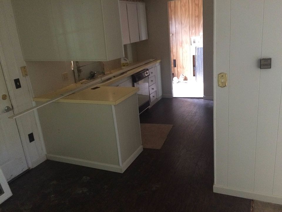 1st image of 1816 E Wright Ave