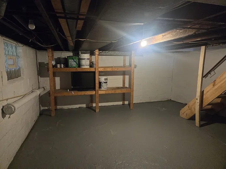 148 Washington St — Photo 13