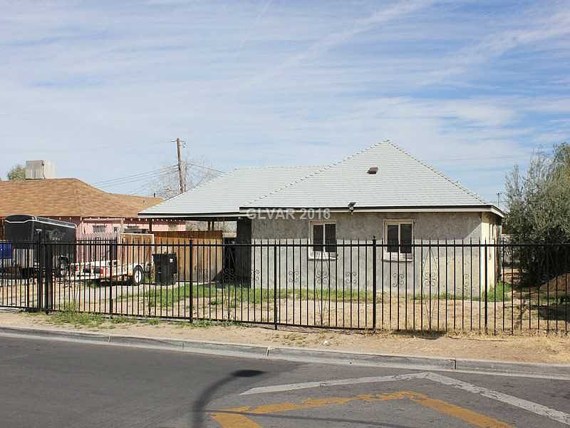 1st image of 1605 S 11th St