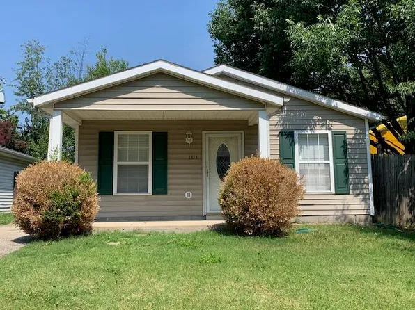 1813 McCullough Dr, Lexington, KY 40511