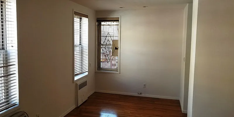 Rented by REMAX Central | media 5