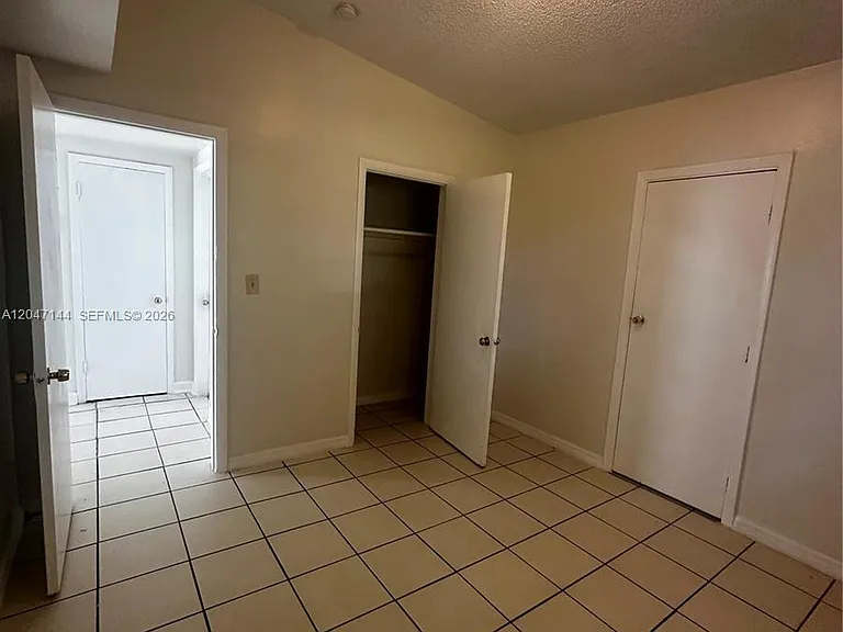 821 SW 2nd St — Photo 10