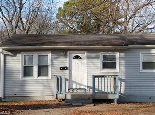 1913 Bedford St, Winston Salem, NC 27107