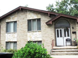 575 Stewart St, Ridgefield, NJ 07657