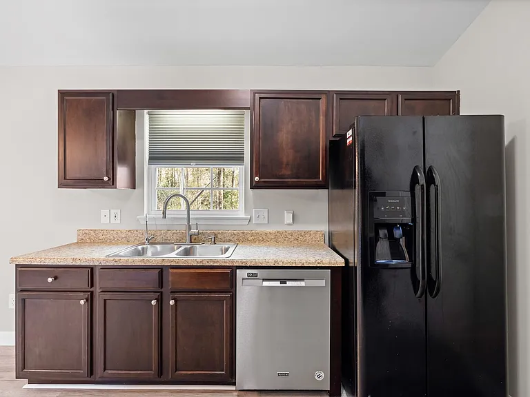322 Reid Ct N — Photo 15
