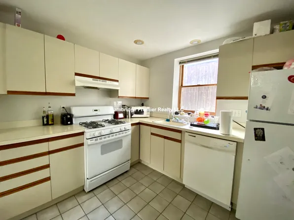 3 Baldwin Street Ct #1, Cambridge, MA 02138