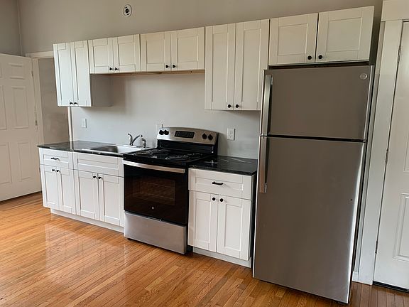 2nd image of 3278 6th Ave #5