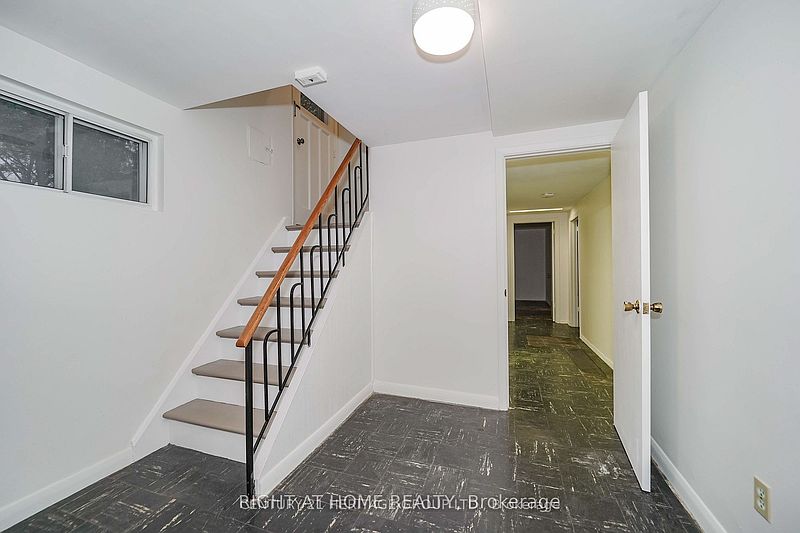 Toronto House for rent - 4 Bedrooms — photo 14