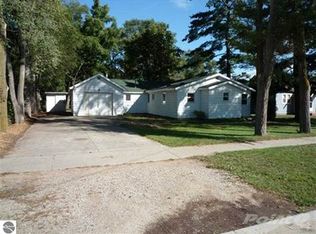 619 S Bradley St, Mt Pleasant, MI 48858