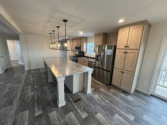 4th image of 26001 S Oak St #161