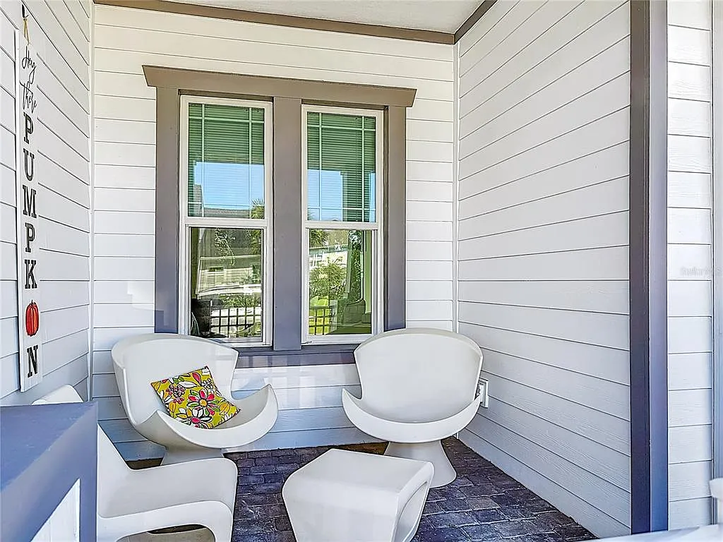 4 bed, 3.0 bath, 3066 sqft, $5,300 — Photo 4