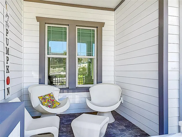 38 Watchtower Dr — Photo 4