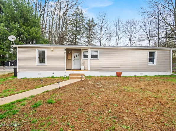 75 Deer Way, Manalapan, NJ 07726