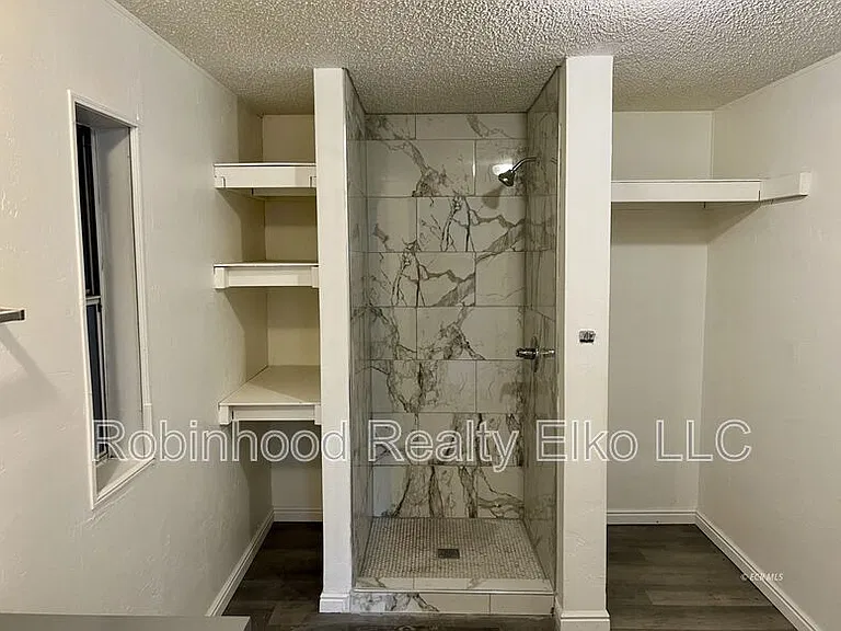 1006 Cedar St — Photo 33