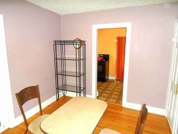 3rd image of 2409 Aberdeen Rd