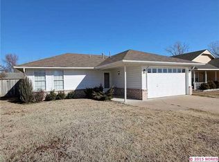 9453 E Aspenwood Dr, Claremore, OK 74019