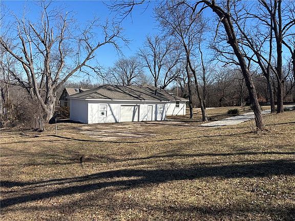 5th image of 11924 Merritt Rd