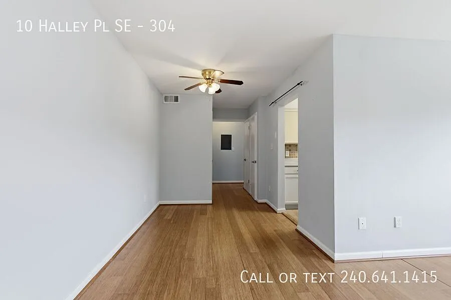 Charming 2 BR/1 BA Top Floor Condo in Congress Heights | 1 Month FREE Rent When You Move In by Ju... — Photo 3