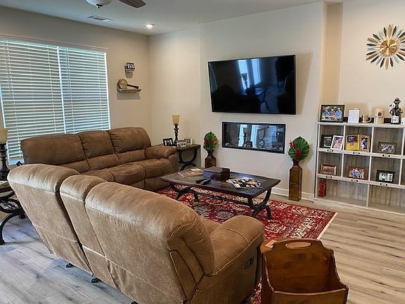 3rd image of 544 Becks Pl