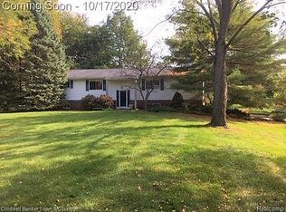 1795 Peavy Rd, Howell, MI 48843