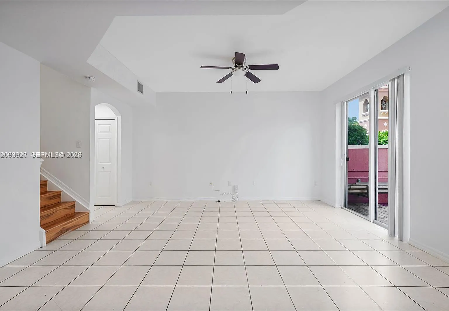 Hampton Isles Condo — Photo 4