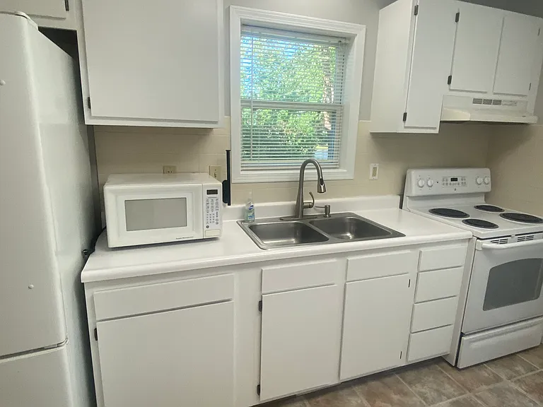 6528 Rosebelle Ave — Photo 13