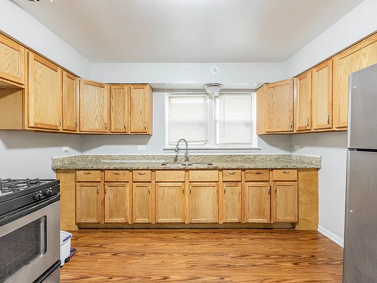 7637 S Essex Ave #2 — Photo 9
