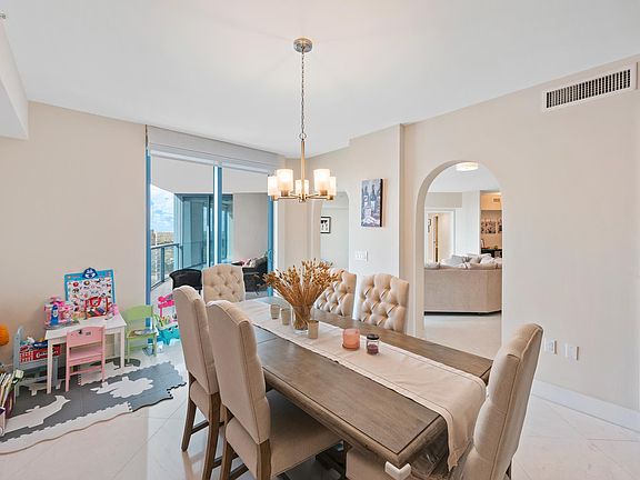3rd image of 333 Las Olas Way APT 2304