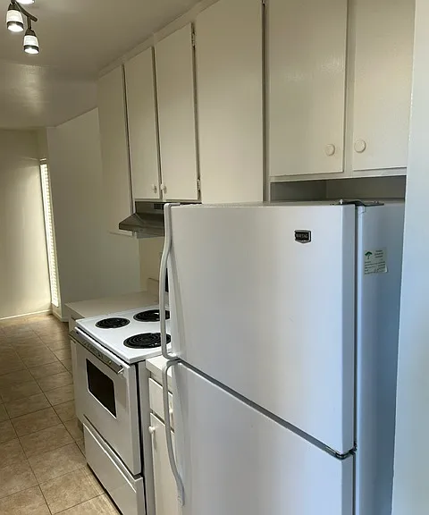 702 Woodside Ln #10 — Photo 7