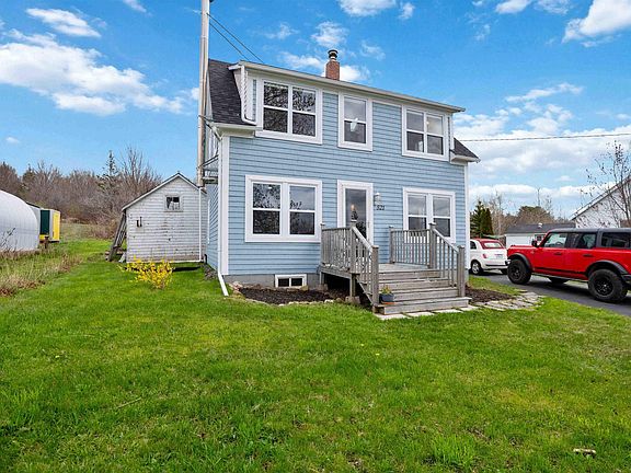 3rd image of 521 Granville Rd