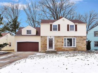 760 Quilliams Rd, Cleveland Heights, OH 44121