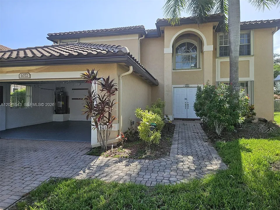 1072 NW 139th Ter