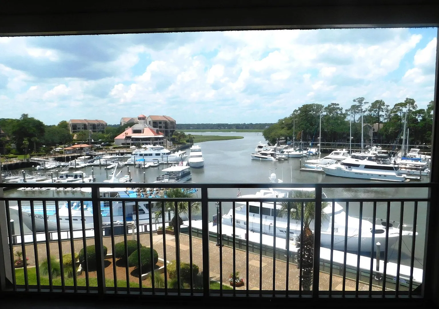 Stunning Condo In Shelter Cove — Photo 2