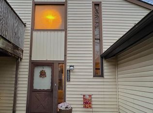 2062 Happy Ln, Crofton, MD 21114