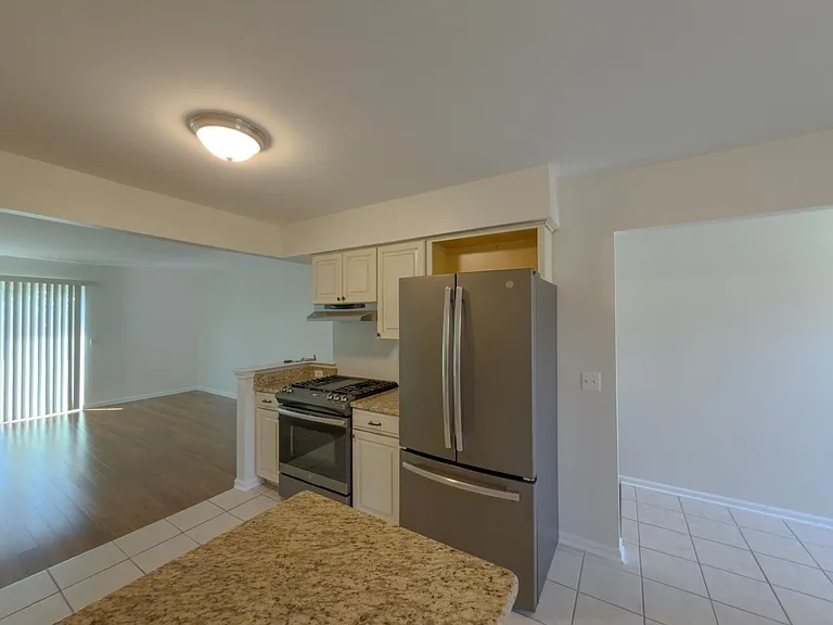 11575 Lynhurst Dr — Photo 4