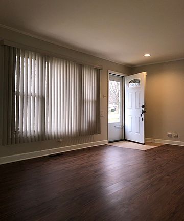 2nd image of 325 Blackhawk Dr