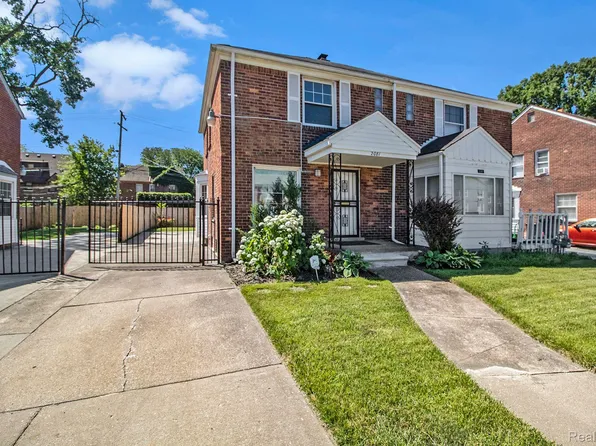 2081 Ewald Cir, Detroit, MI 48238