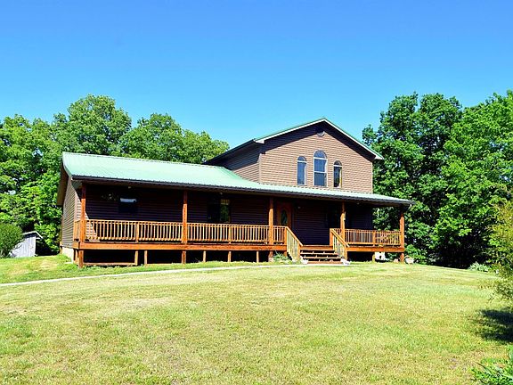 2nd image of 460 Red River Rd