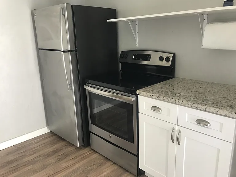 107 Washington St — Photo 14