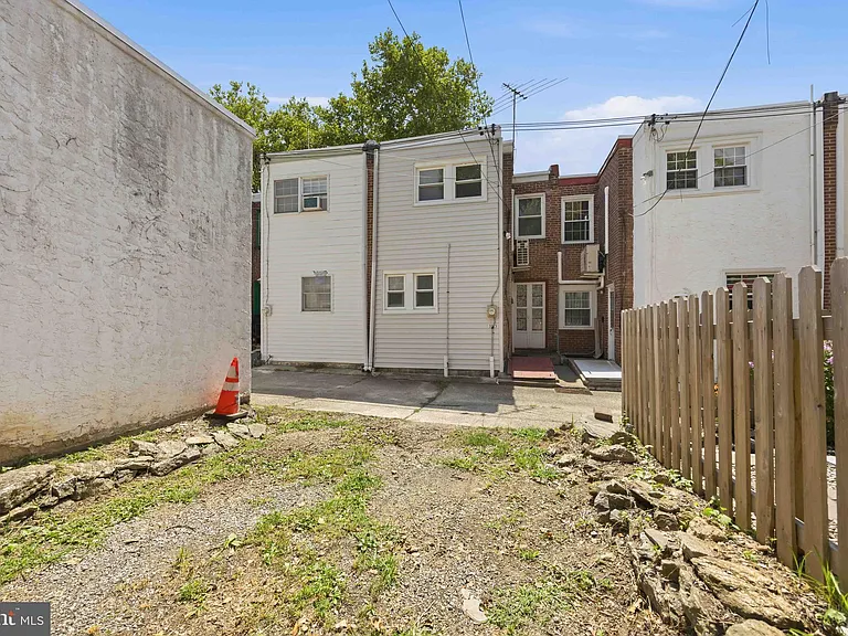 3323 Tilden St — Photo 30